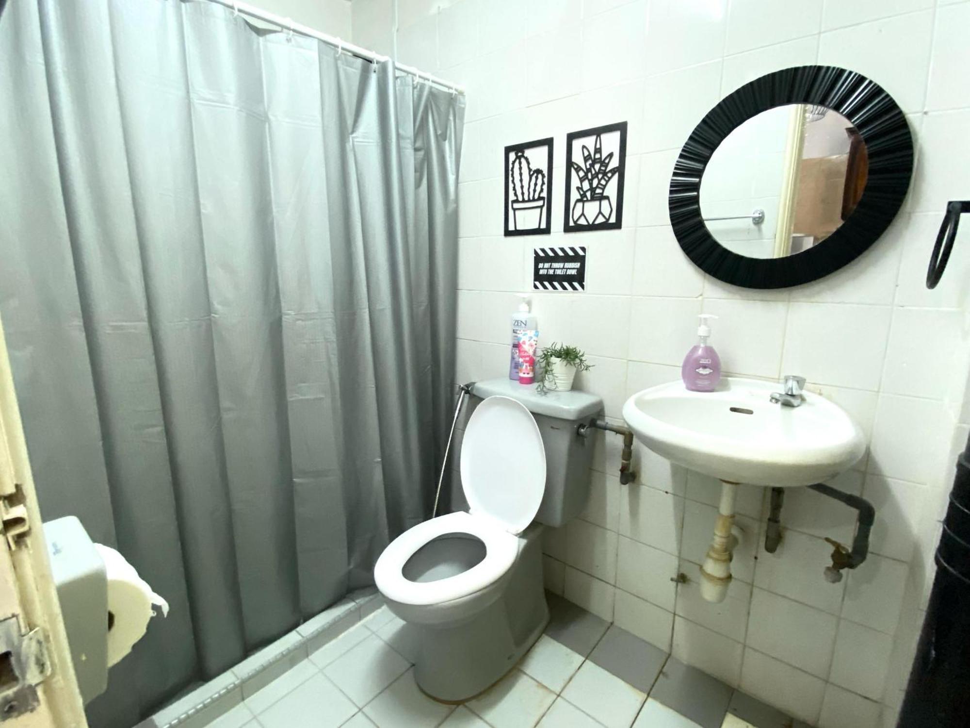 The Nest - Cozy 3-Bedroom Condo, Shah Alam Esterno foto